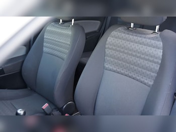 Used Toyota Yaris 2016 for sale - 78167140: Photo