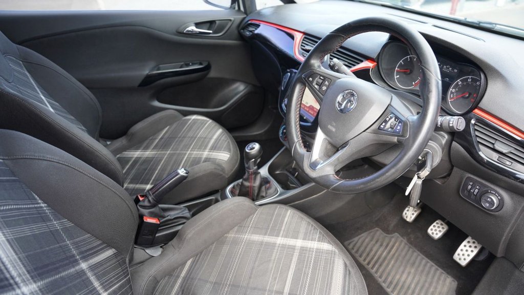 Used Vauxhall Corsa 2015 for sale - 78096530: Photo 2