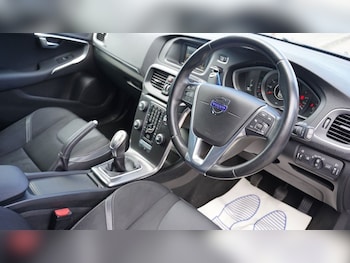 Used Volvo V40 2013 for sale - 78400955: Photo