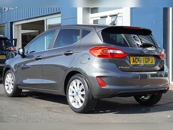 Used Ford Fiesta 2018 for sale - 75406338: Photo