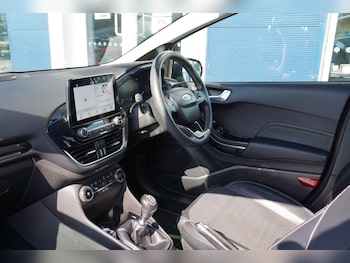 Used Ford Fiesta 2018 for sale - 75406338: Photo