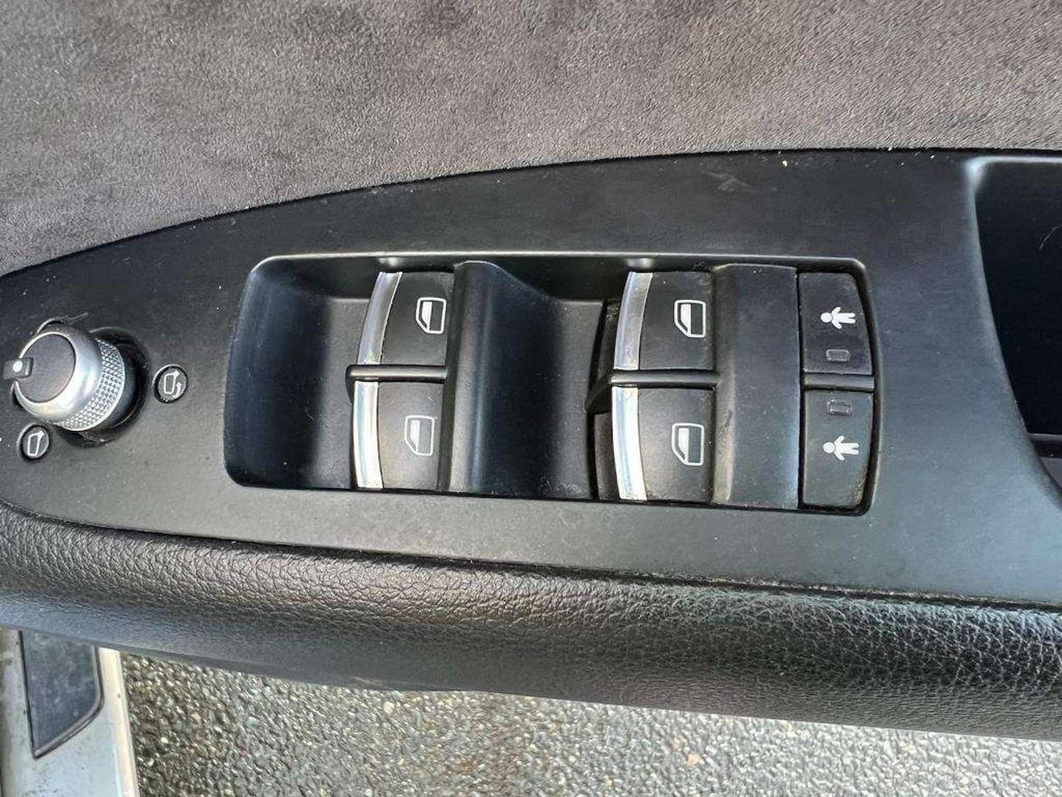 Vehicle 33