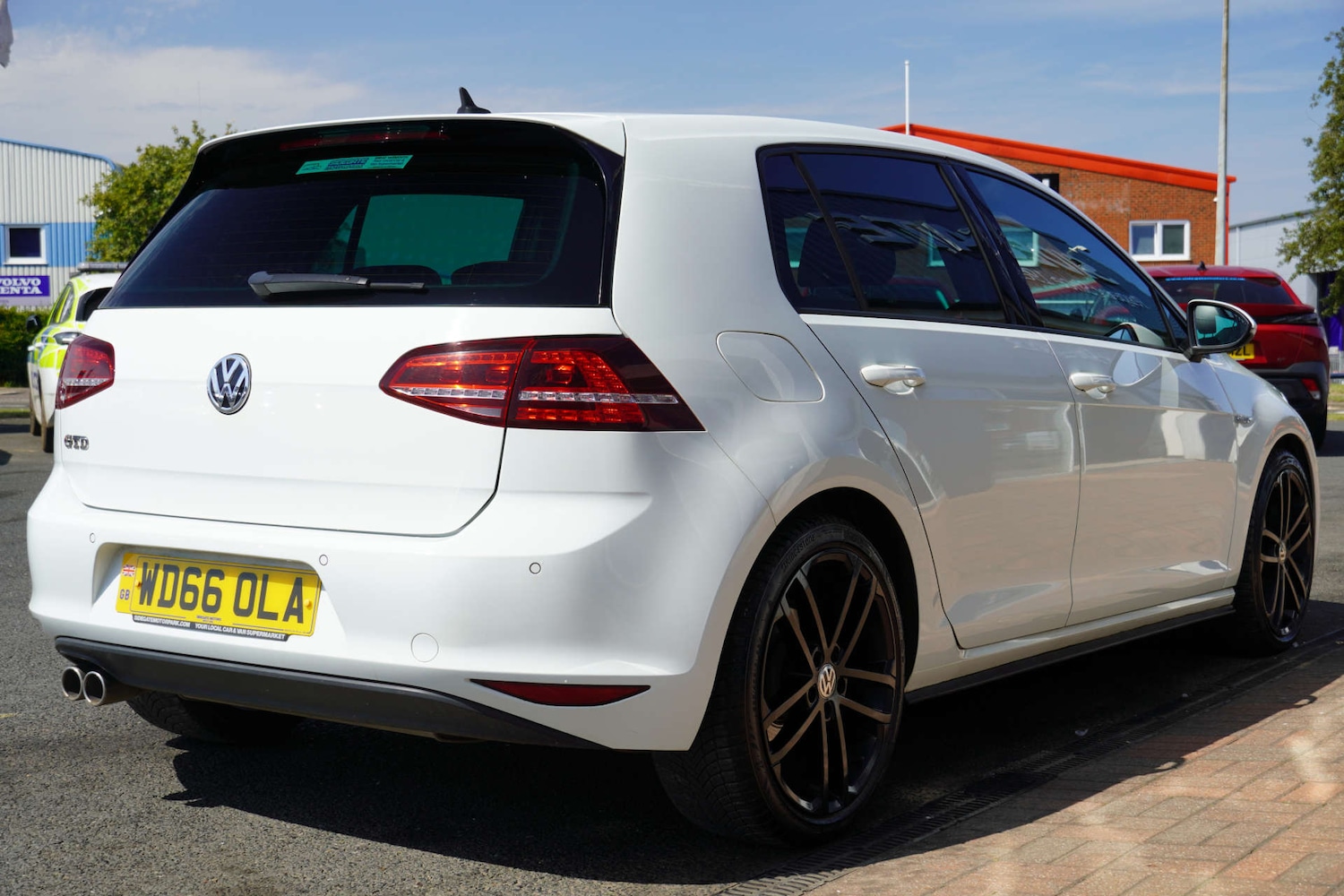 Used Volkswagen Golf 2017 for sale - 76005264: Photo 10