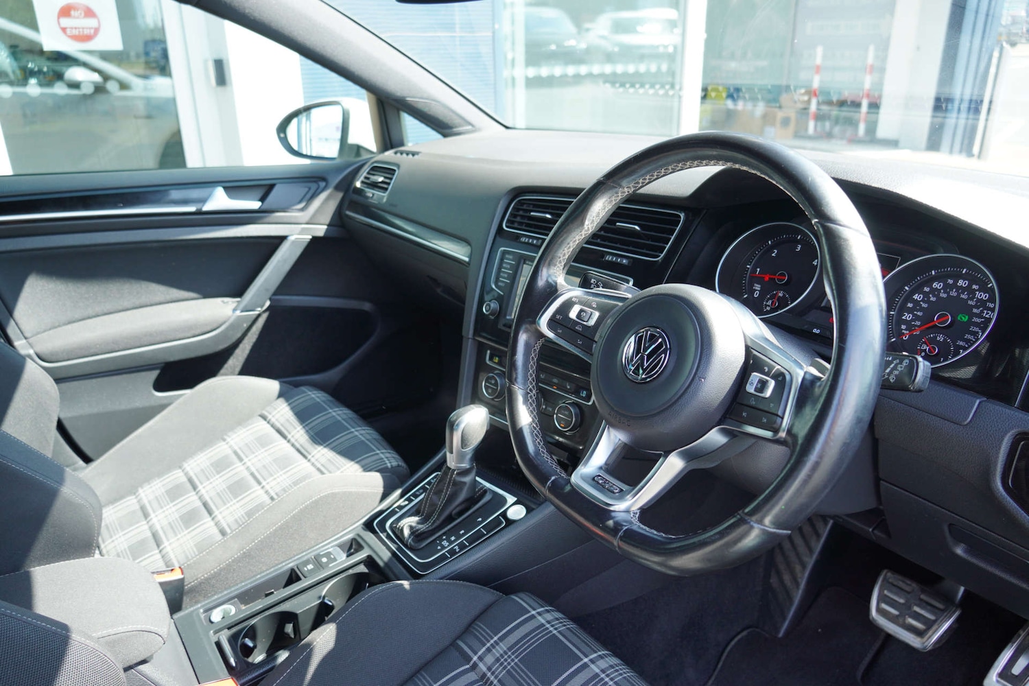 Used Volkswagen Golf 2017 for sale - 76005264: Photo 13