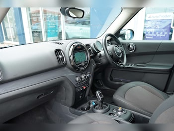 Used MINI Countryman 2018 for sale - 75406340: Photo