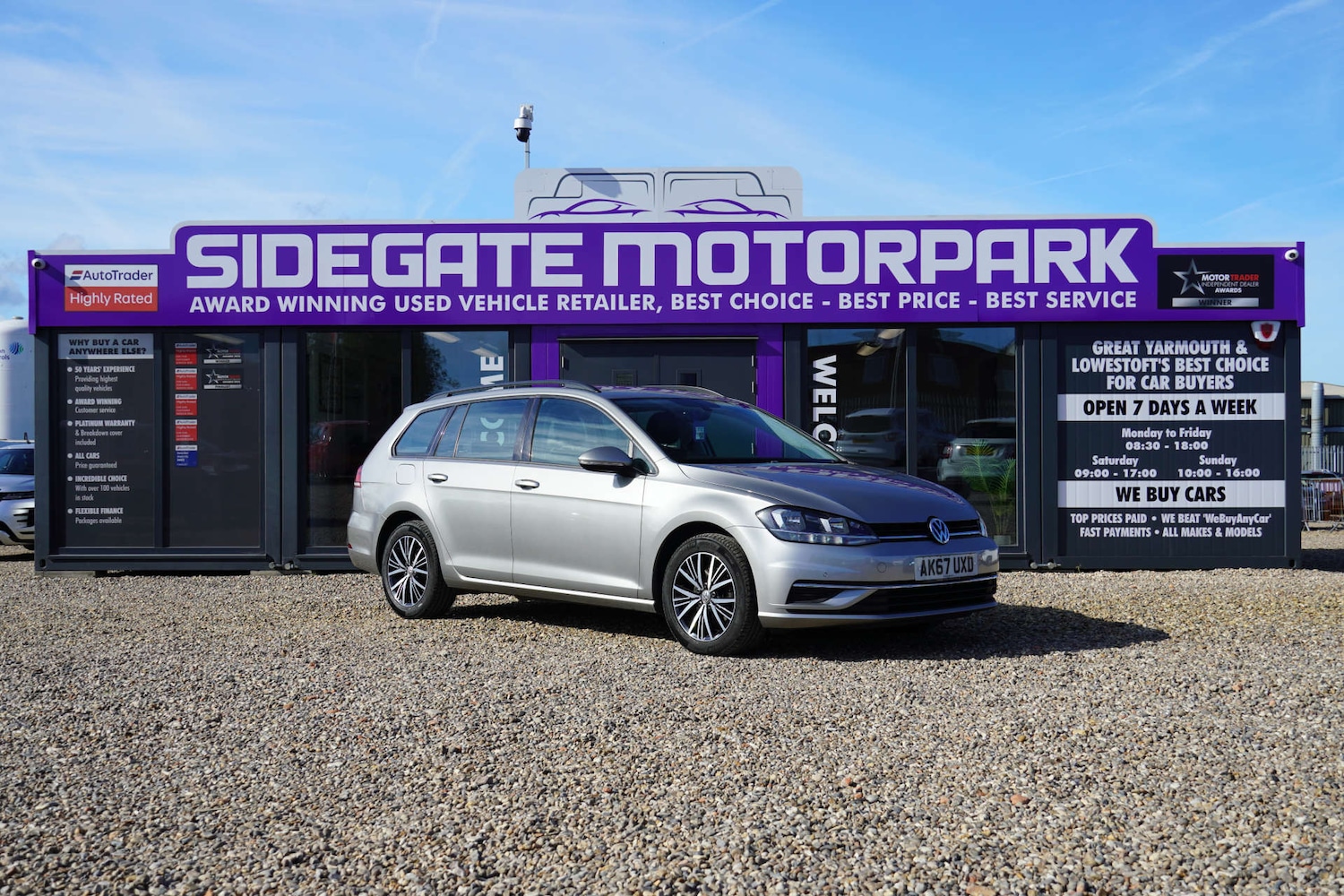 Used Volkswagen Golf 2017 for sale - 76068116: Photo 1