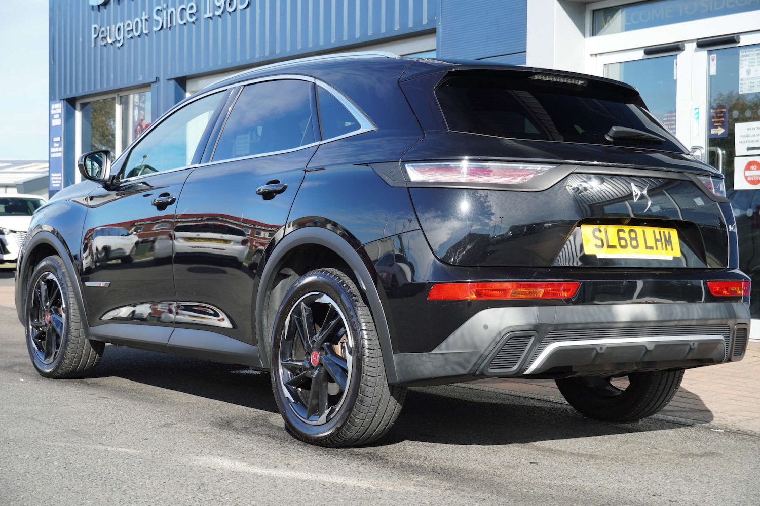 Used DS Automobiles DS 7 Crossback 2018 for sale - 76038496: Photo 2