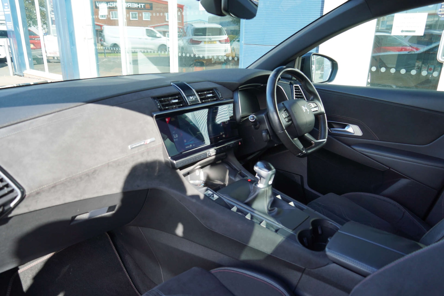 Used DS Automobiles DS 7 Crossback 2018 for sale - 76038496: Photo 3