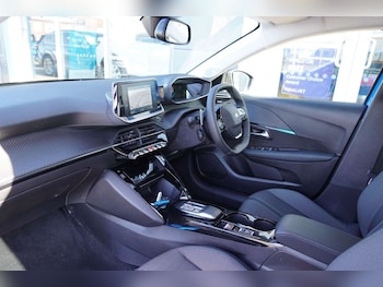 Used Peugeot 208 2023 for sale - 75406305: Photo