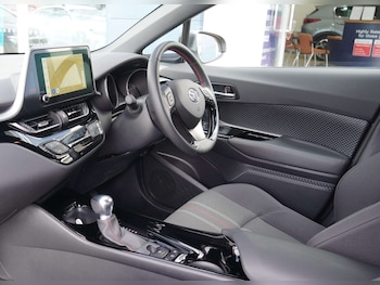Used Toyota C-HR 2022 for sale - 75406333: Photo