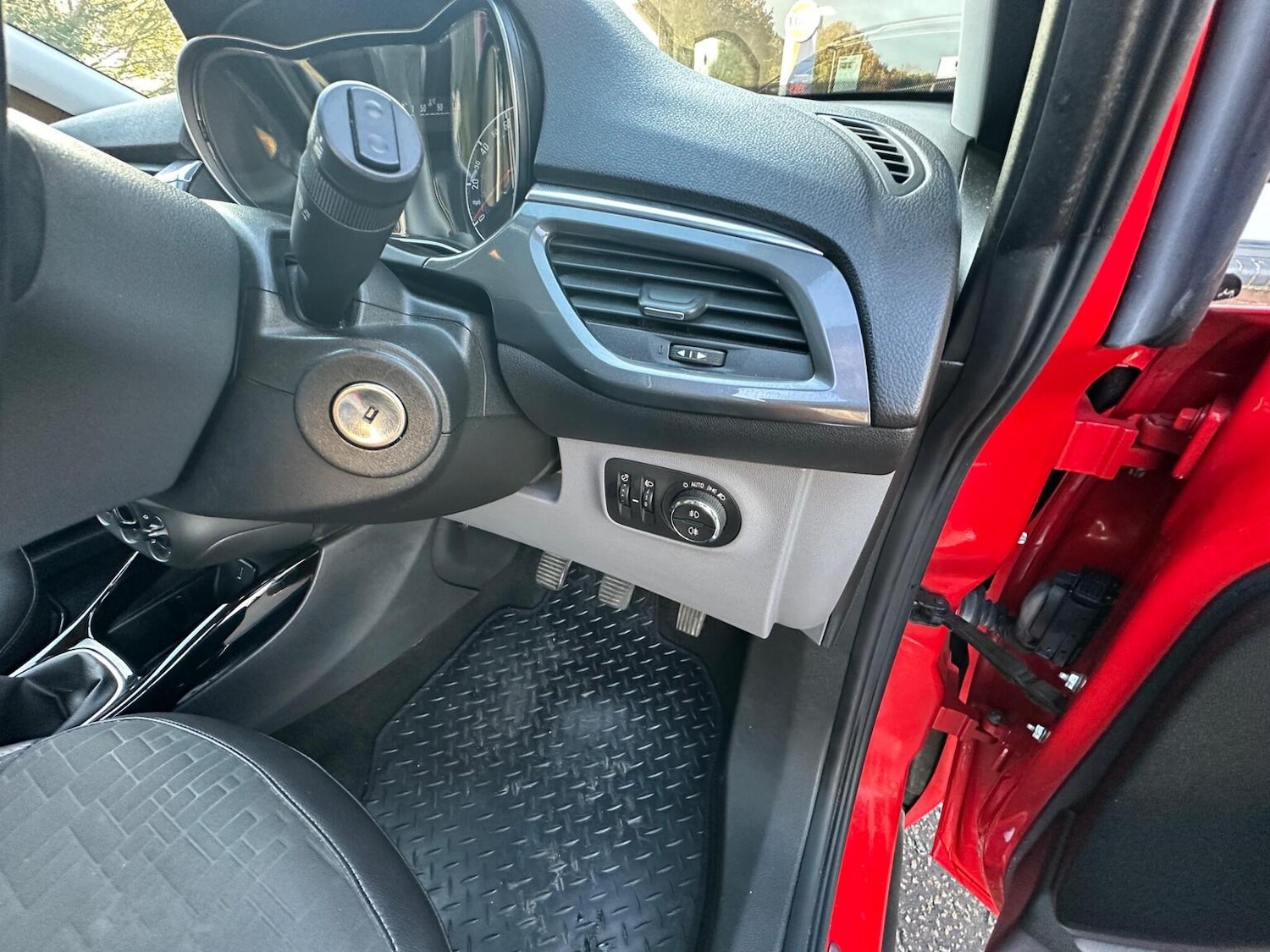 Used Vauxhall Corsa 2016 for sale - 76521119: Photo 32