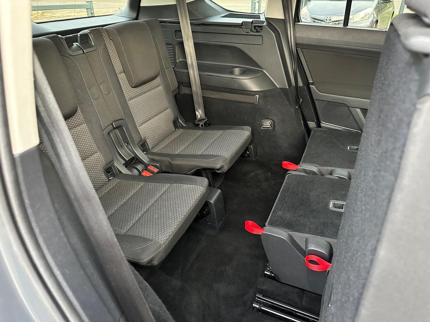 Used Volkswagen Touran 2021 for sale - 76559891: Photo 3