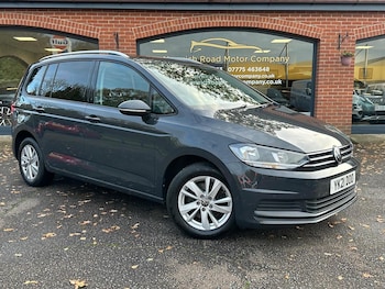 Used Volkswagen Touran 2021 for sale - 77038858: Photo