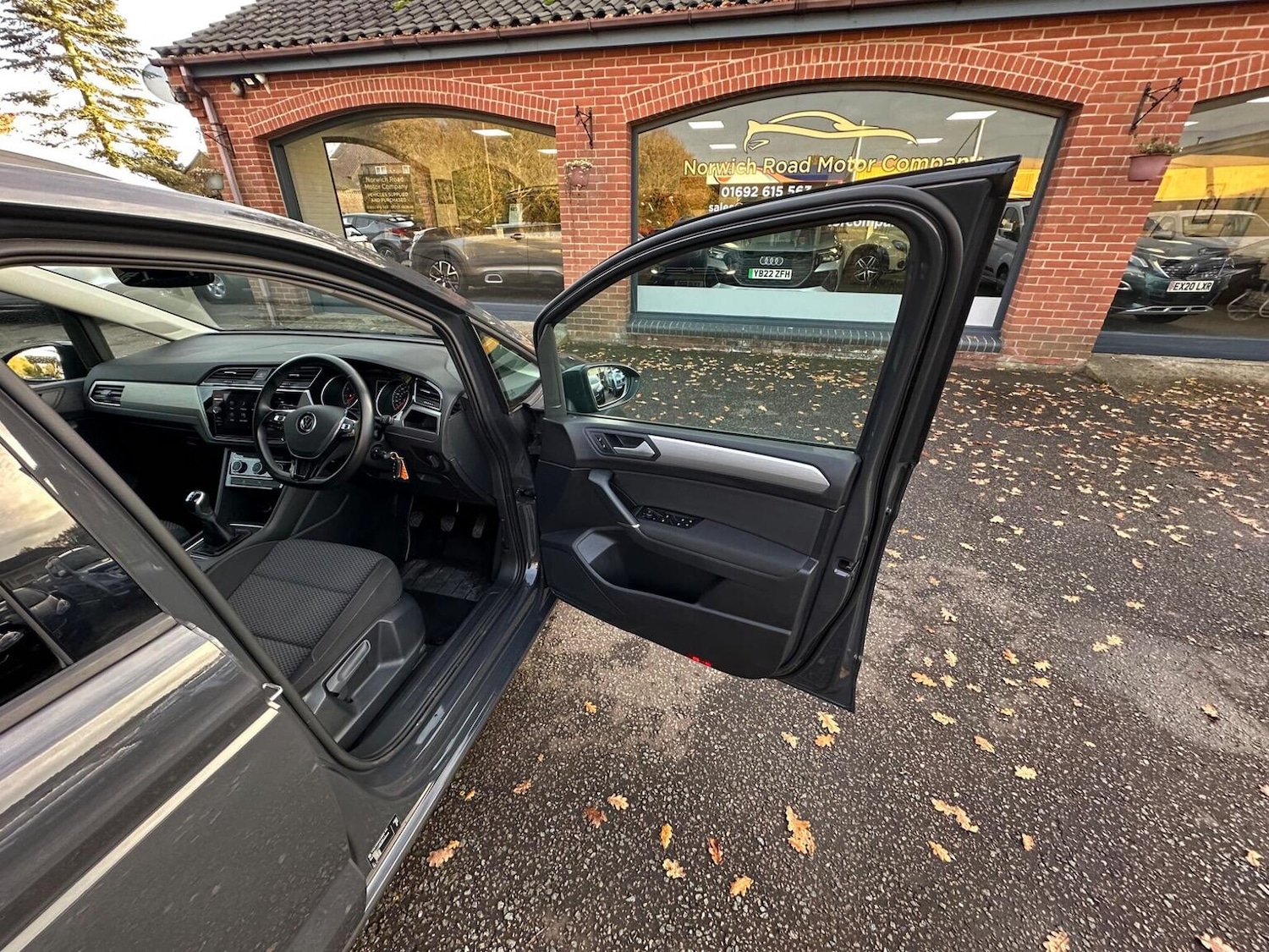 Used Volkswagen Touran 2021 for sale - 77038858: Photo 35