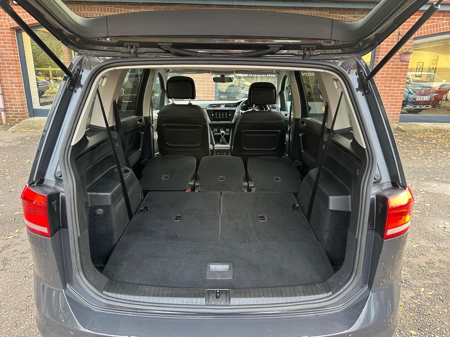 Used Volkswagen Touran 2021 for sale - 77038858: Photo 68