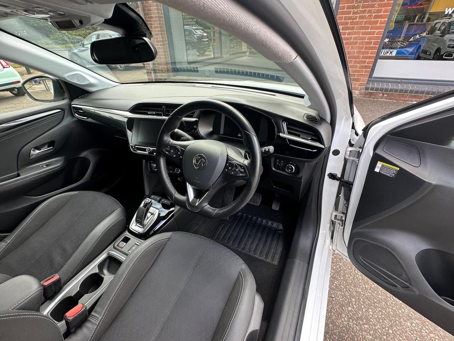 Used Vauxhall Corsa 2022 for sale - 77056597: Photo 2