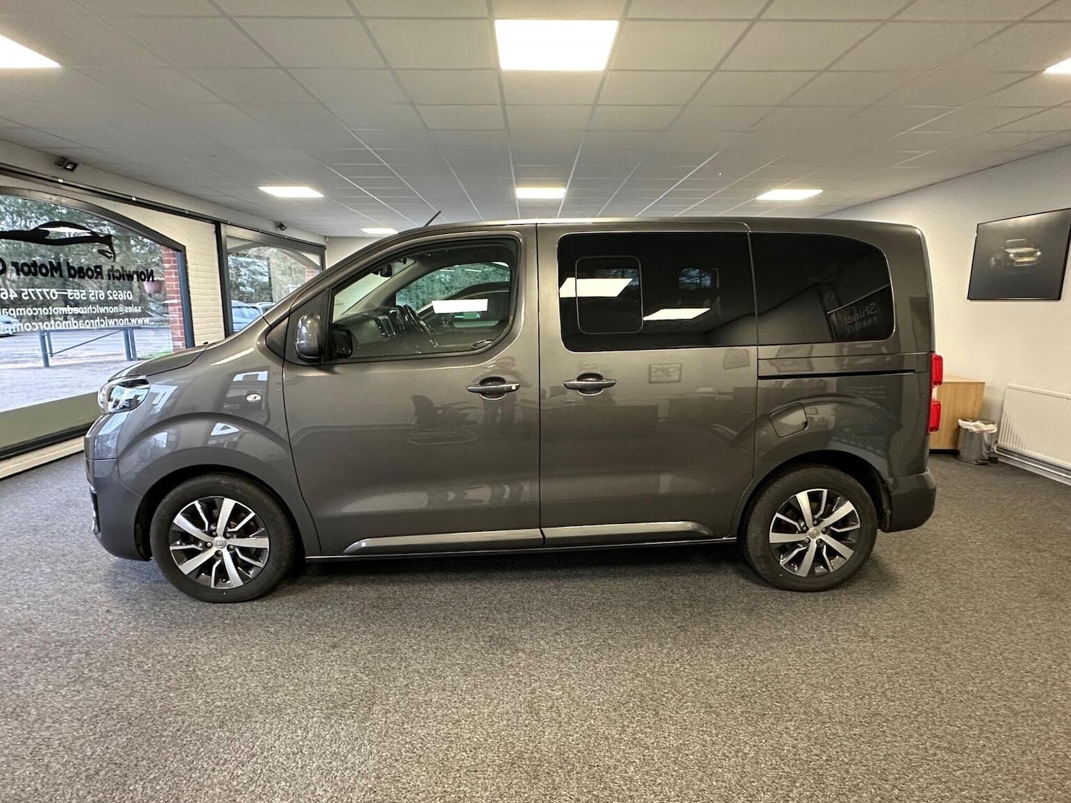Used Toyota PROACE CITY Verso 2019 for sale - 77558589: Photo 6