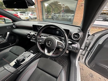 Used Mercedes-Benz GLA 2020 for sale - 76511002: Photo