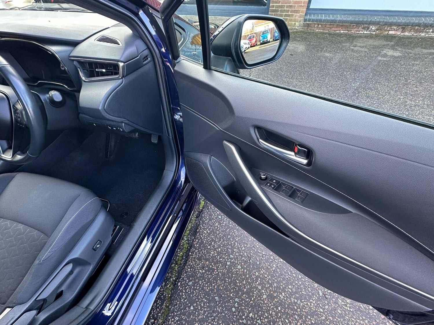 Used Toyota Corolla 2021 for sale - 77154405: Photo 31