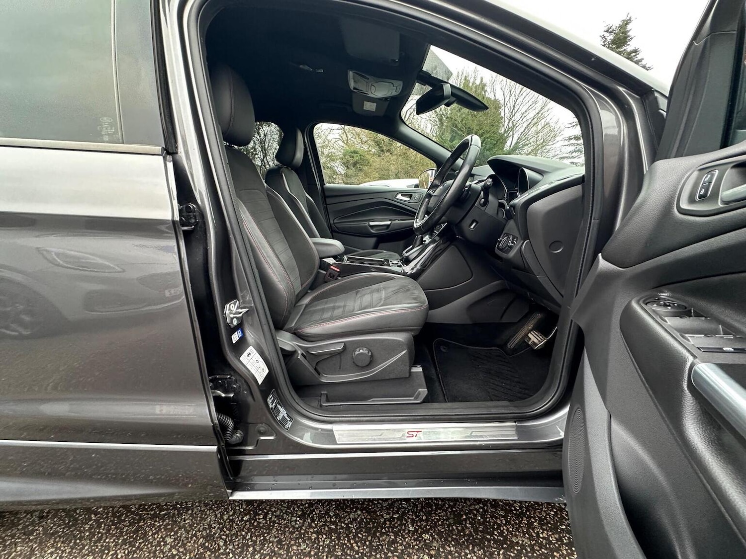 Used Ford Kuga 2017 for sale - 77080793: Photo 32