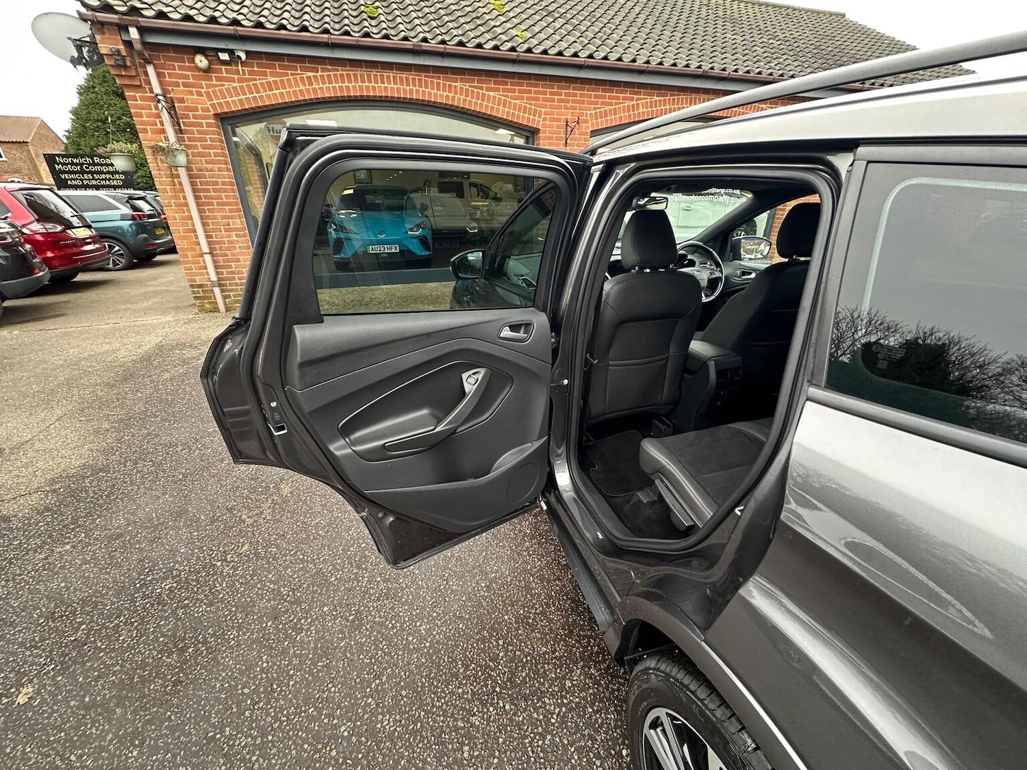 Used Ford Kuga 2017 for sale - 77080793: Photo 57