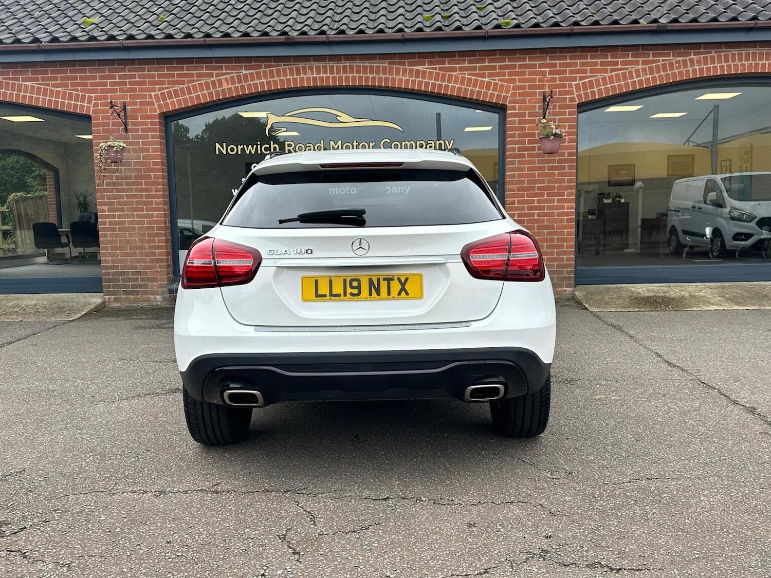 Used Mercedes-Benz GLA 2019 for sale - 76611405: Photo 12