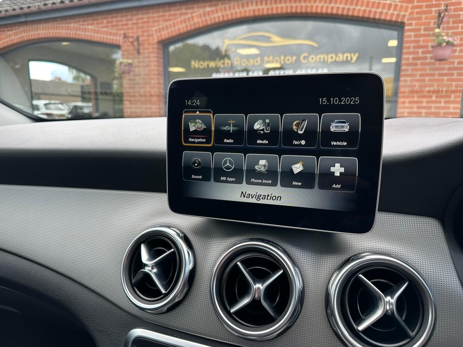 Used Mercedes-Benz GLA 2019 for sale - 76611405: Photo 37