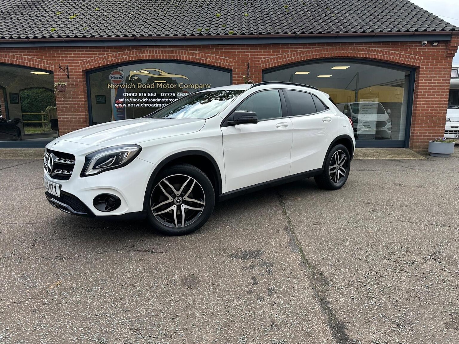 Used Mercedes-Benz GLA 2019 for sale - 76611405: Photo 5