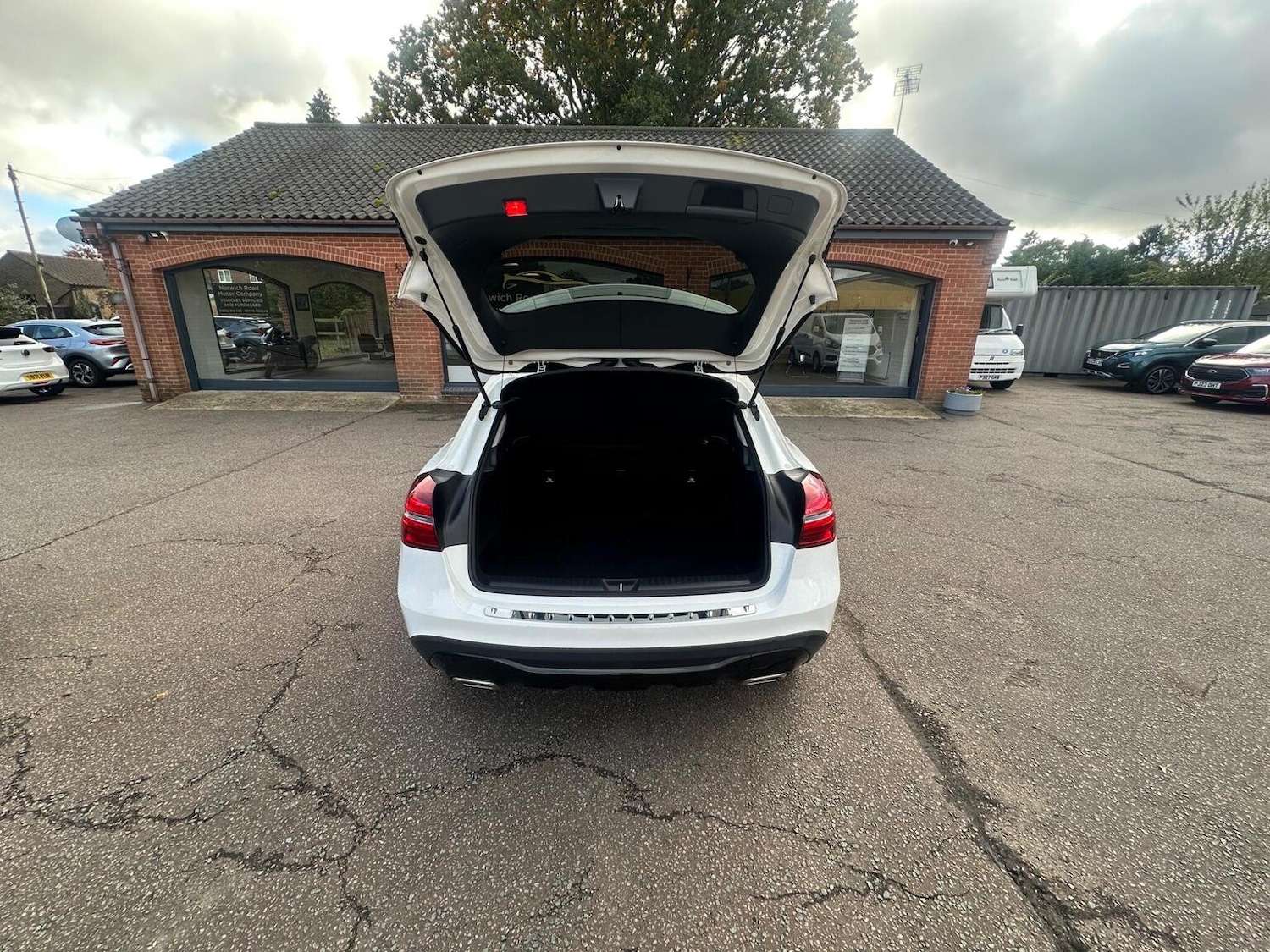 Used Mercedes-Benz GLA 2019 for sale - 76611405: Photo 53