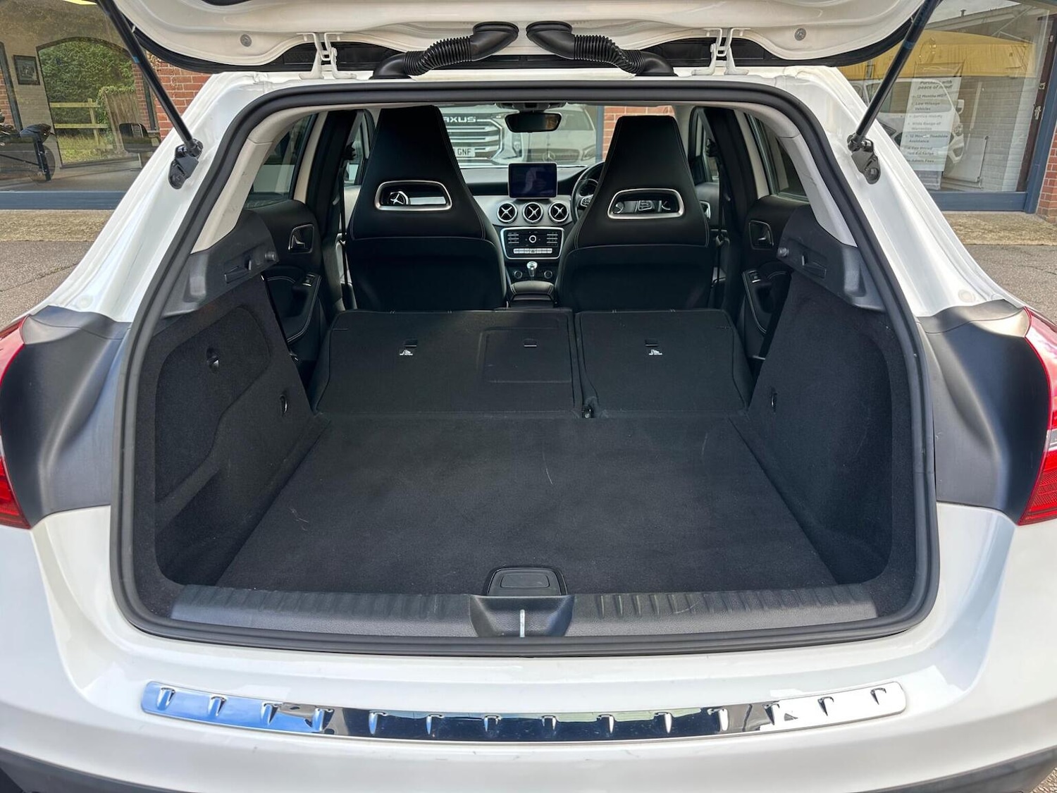 Used Mercedes-Benz GLA 2019 for sale - 76611405: Photo 54