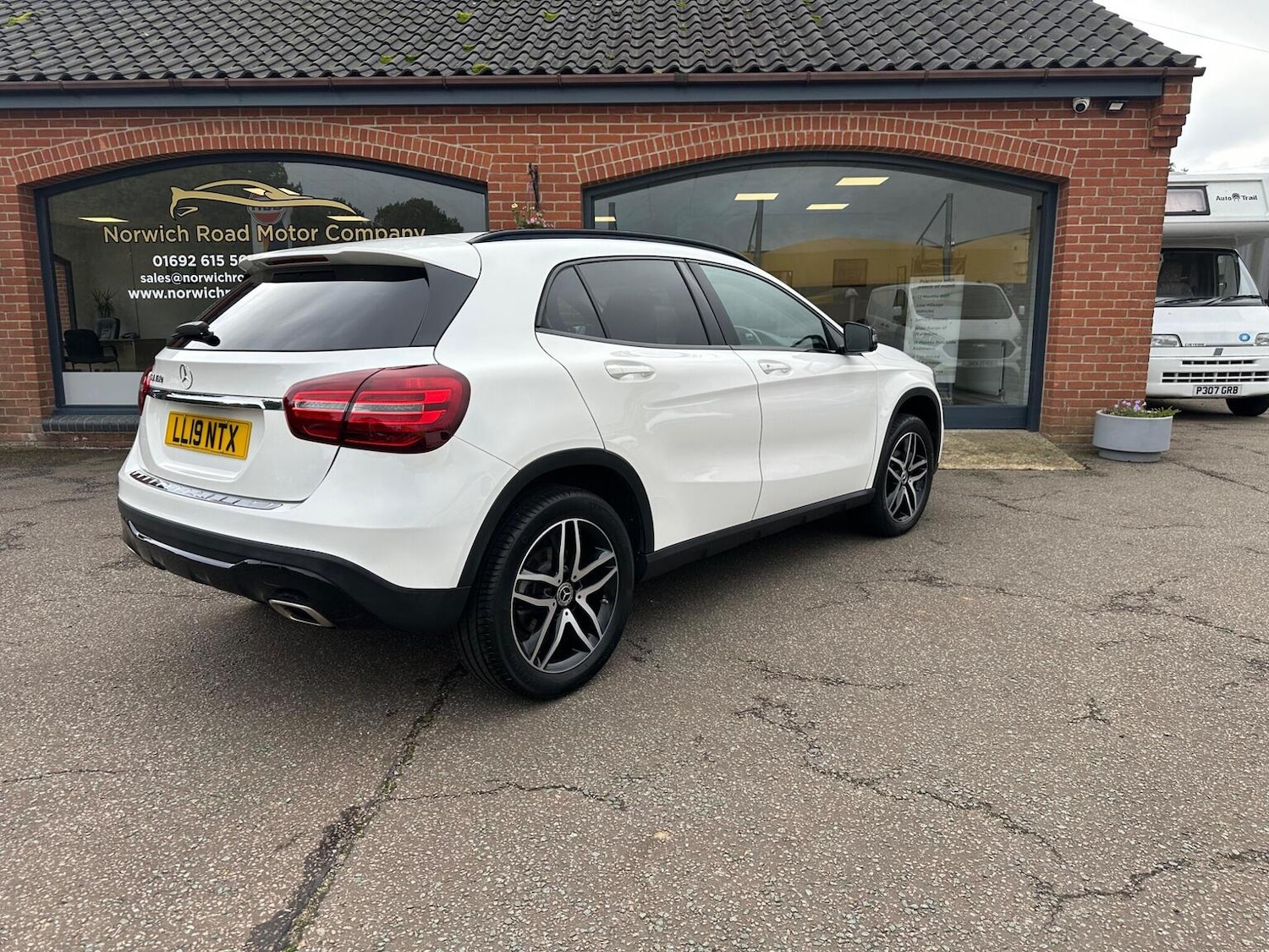 Used Mercedes-Benz GLA 2019 for sale - 76611405: Photo 6
