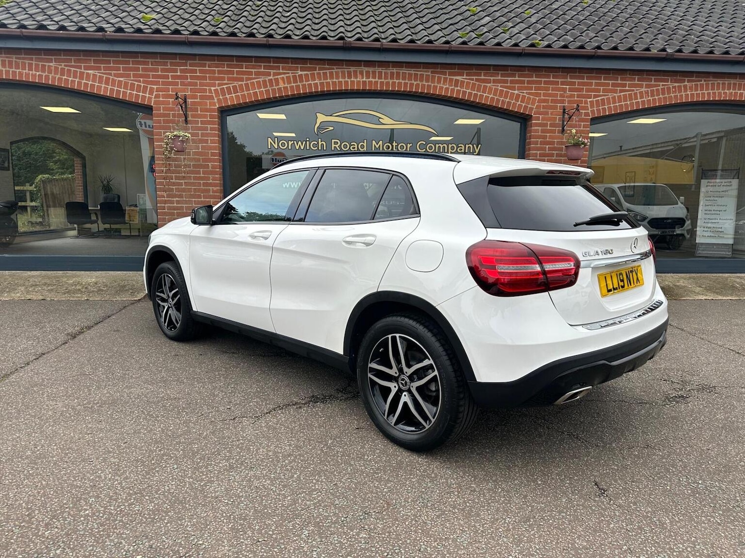 Used Mercedes-Benz GLA 2019 for sale - 76611405: Photo 7
