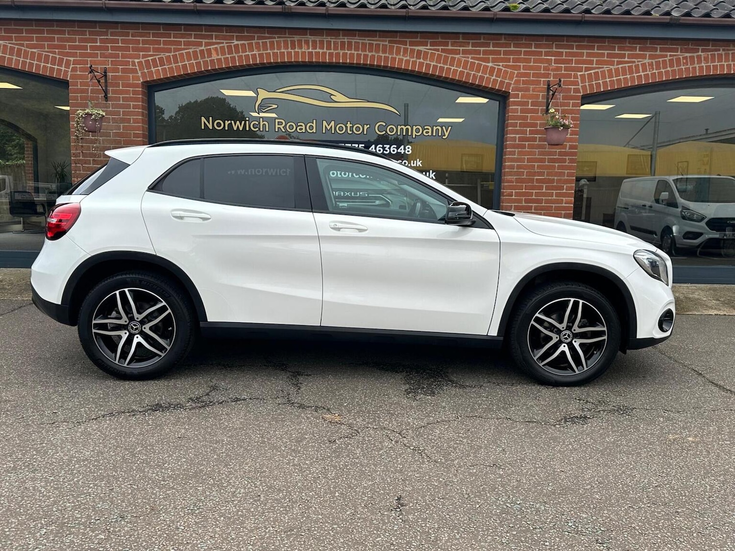 Used Mercedes-Benz GLA 2019 for sale - 76611405: Photo 8