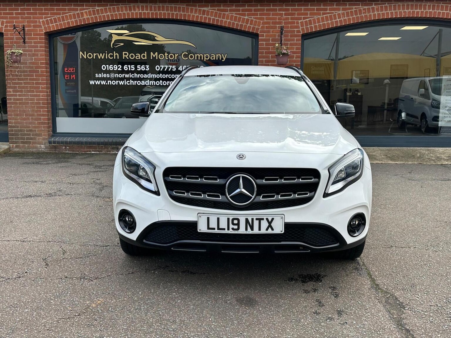 Used Mercedes-Benz GLA 2019 for sale - 76611405: Photo 9