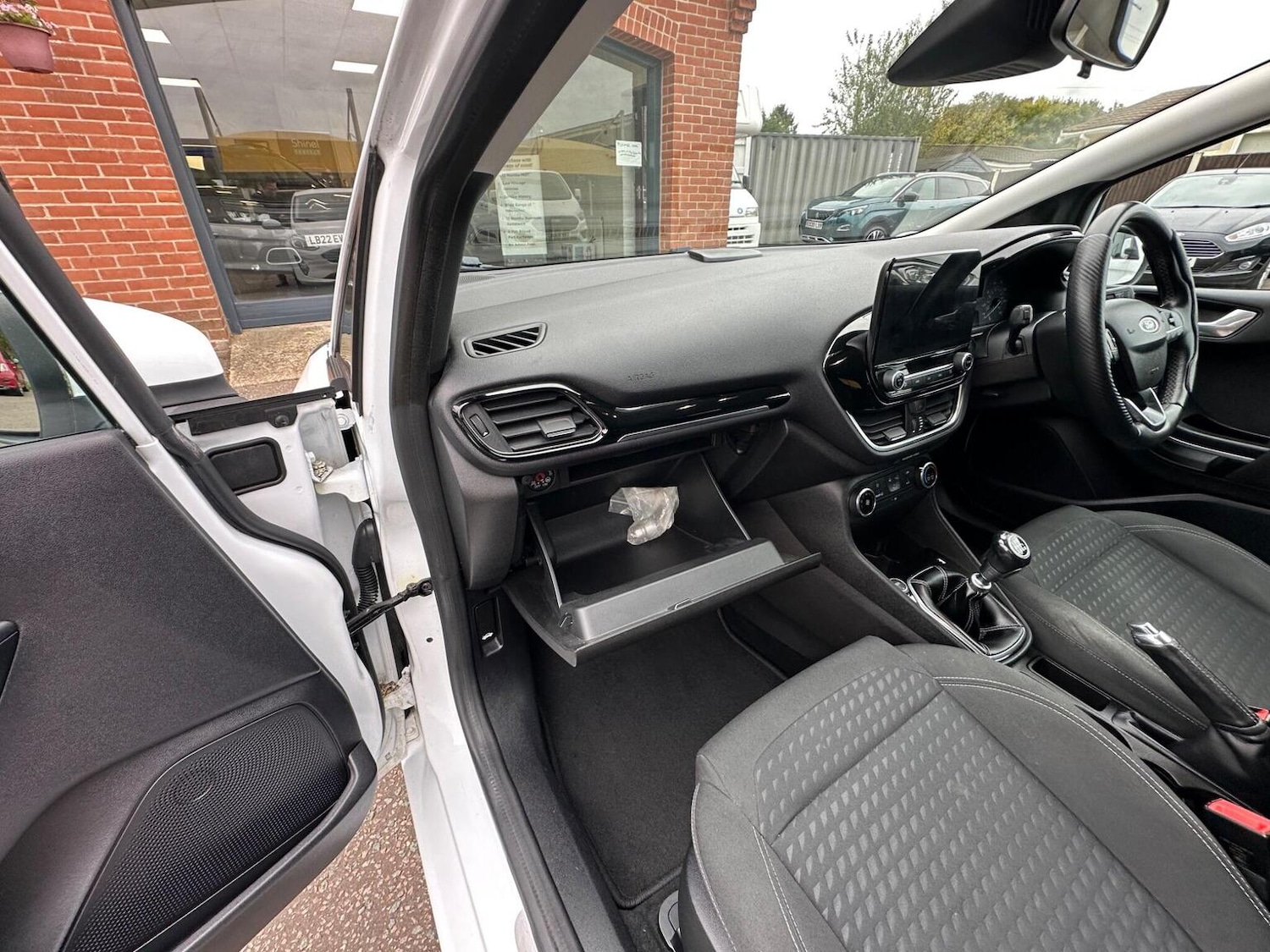 Used Ford Fiesta 2017 for sale - 76510801: Photo 22