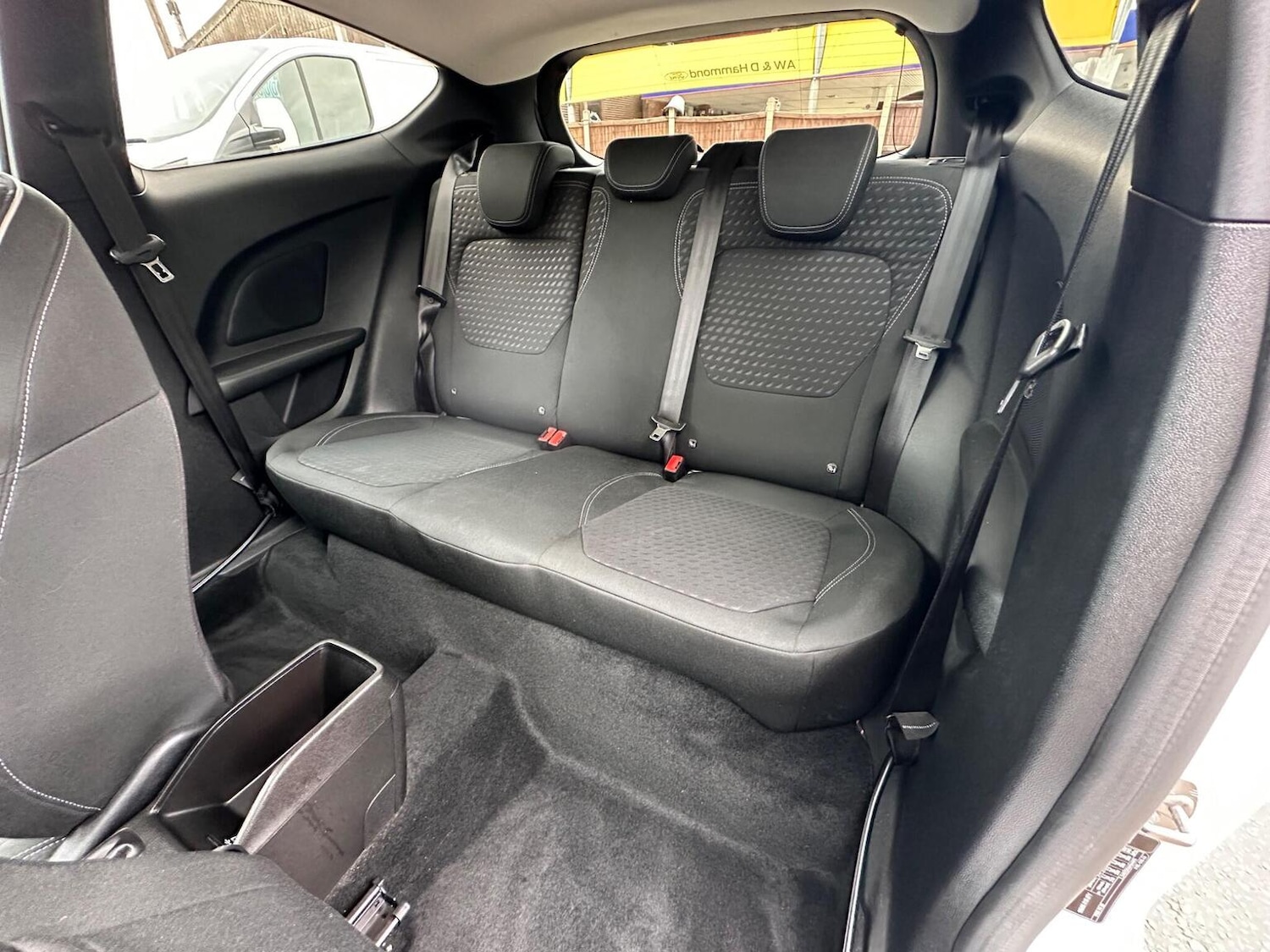 Used Ford Fiesta 2017 for sale - 76510801: Photo 37