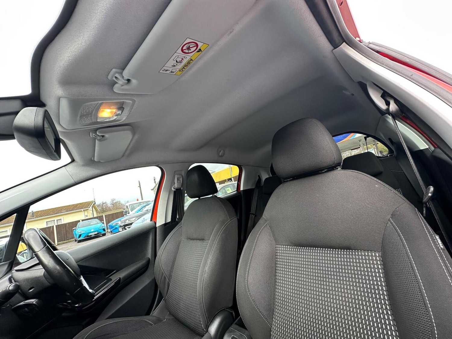 Used Peugeot 208 2015 for sale - 77478151: Photo 25