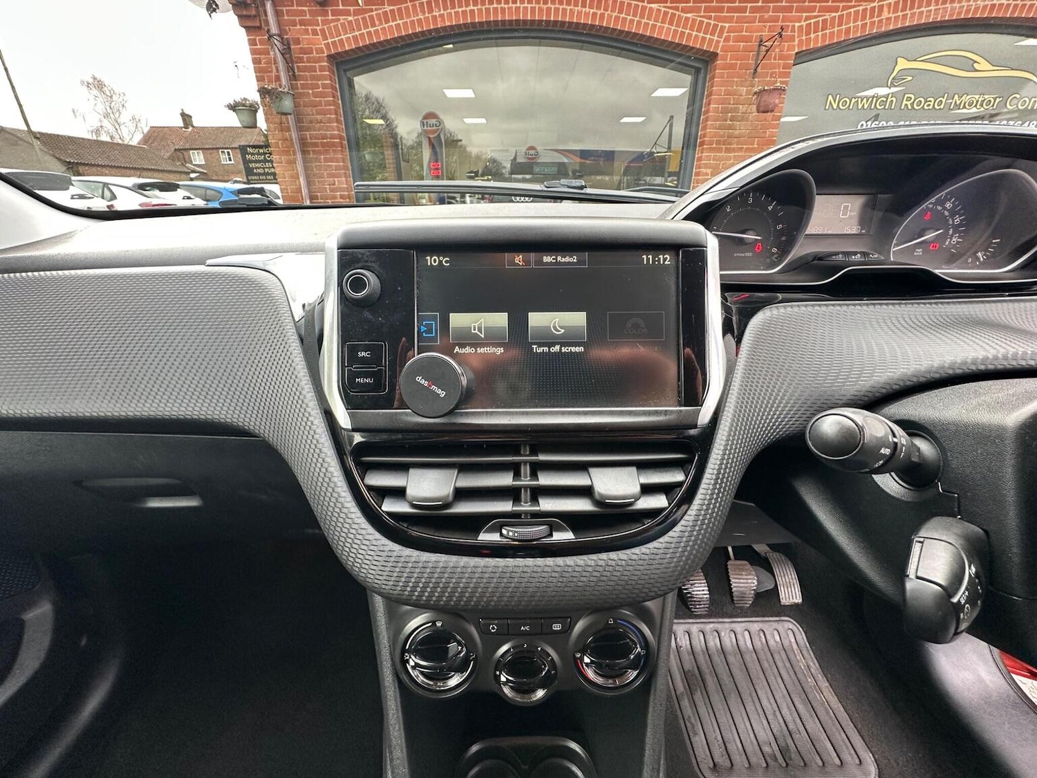 Used Peugeot 208 2015 for sale - 77478151: Photo 40