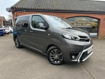 Used Toyota PROACE CITY Verso 2019 for sale - 78698415: Photo