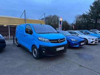 Vauxhall Vivaro feature image