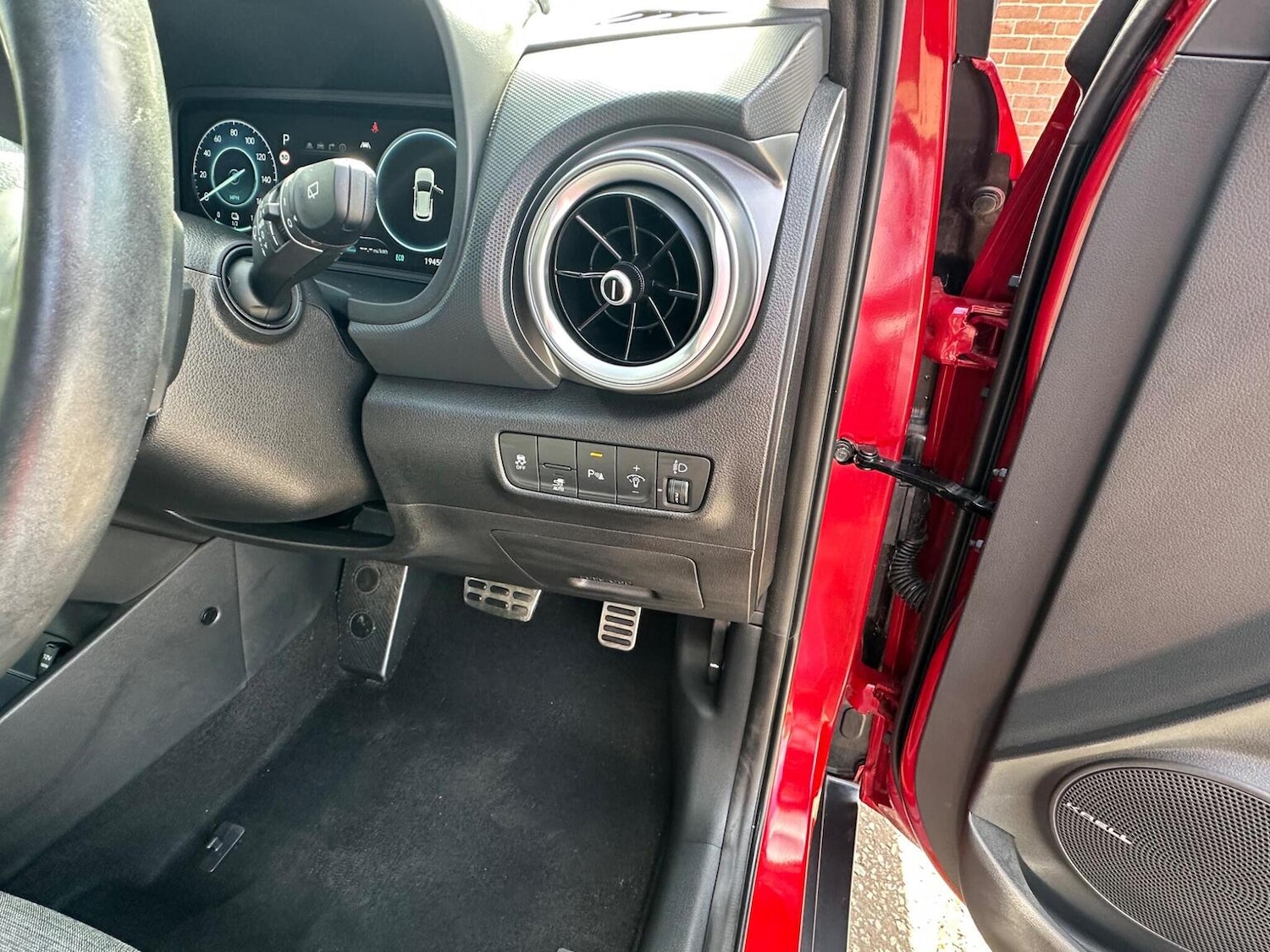 Used Hyundai KONA 2022 for sale - 78112020: Photo 28