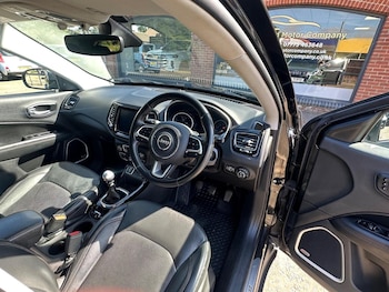 Used Jeep Compass 2020 for sale - 76510989: Photo