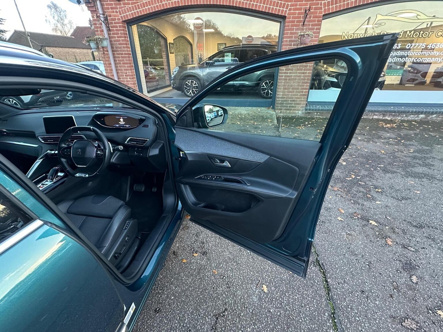 Used Peugeot 5008 2020 for sale - 76510876: Photo 31