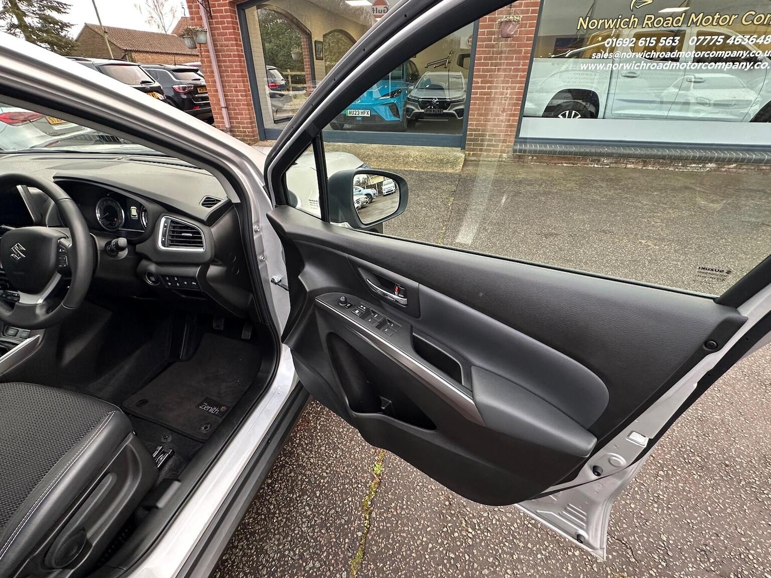 Used Suzuki SX4 S-Cross 2024 for sale - 77056571: Photo 32