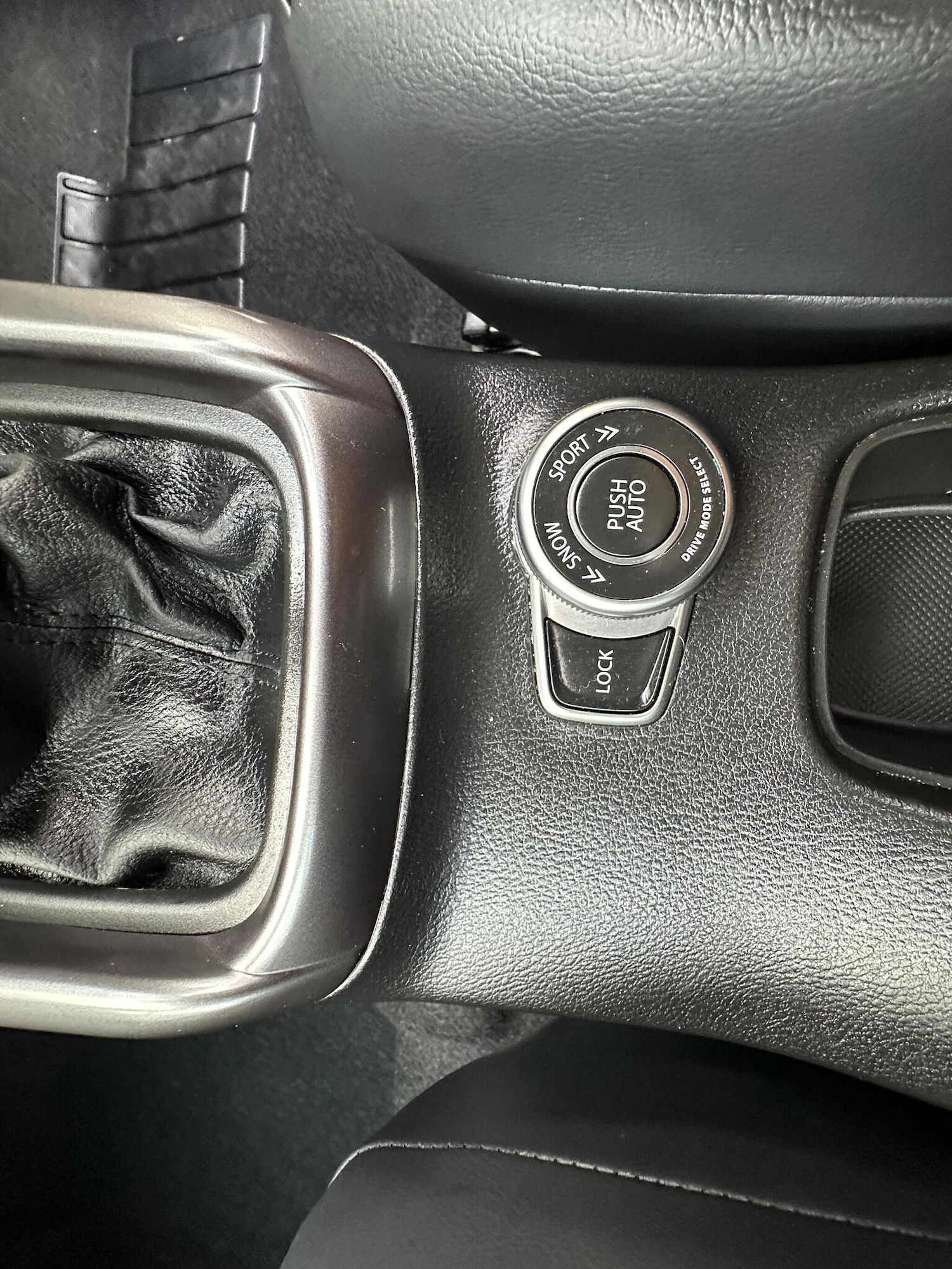 Used Suzuki SX4 S-Cross 2024 for sale - 77056571: Photo 39