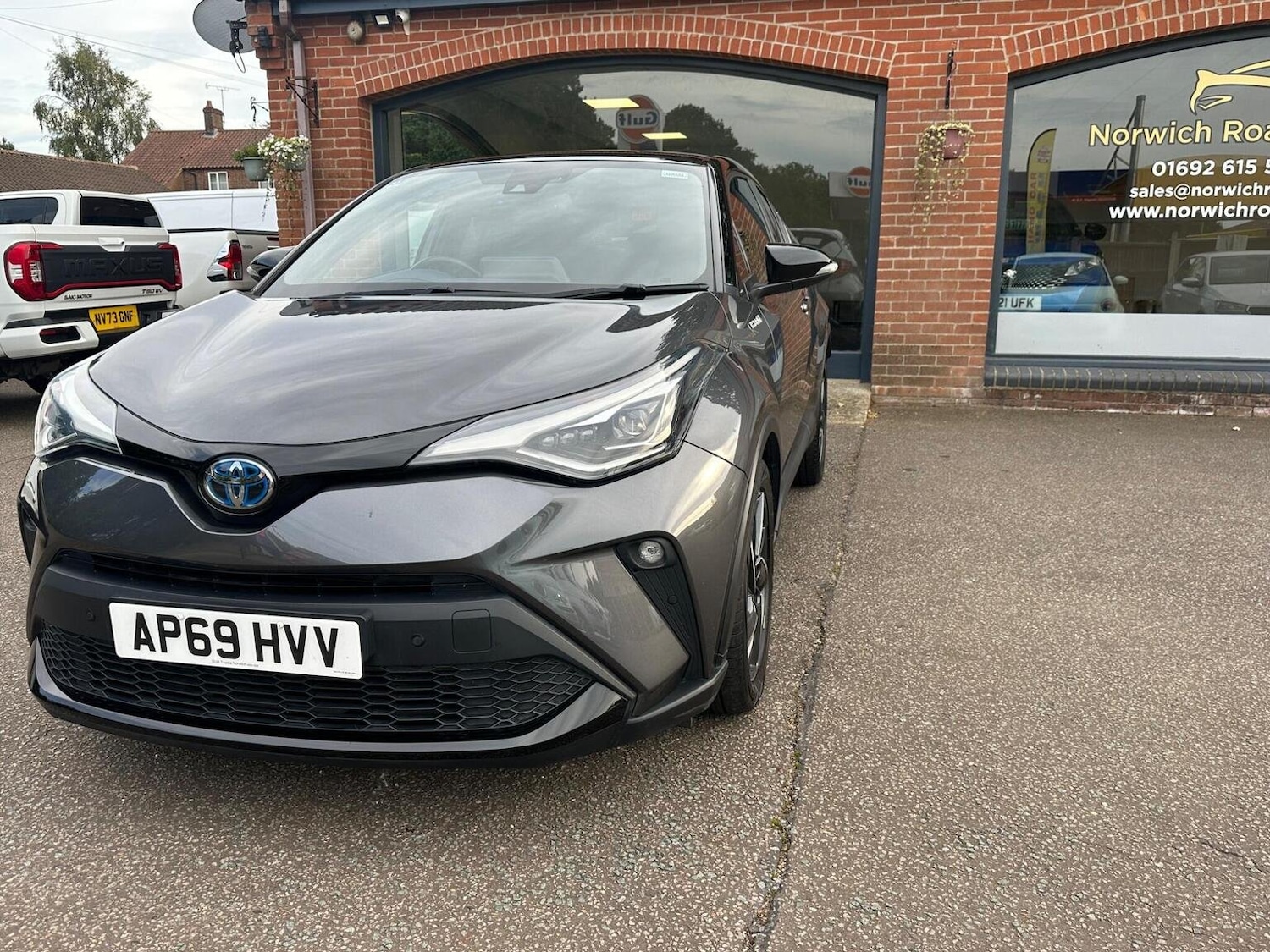 Used Toyota C-HR 2020 for sale - 76794185: Photo 10