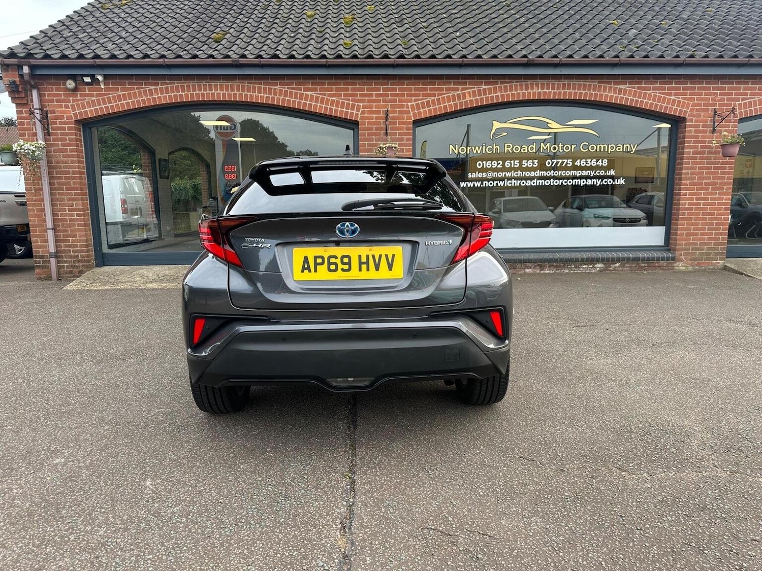 Used Toyota C-HR 2020 for sale - 76794185: Photo 12