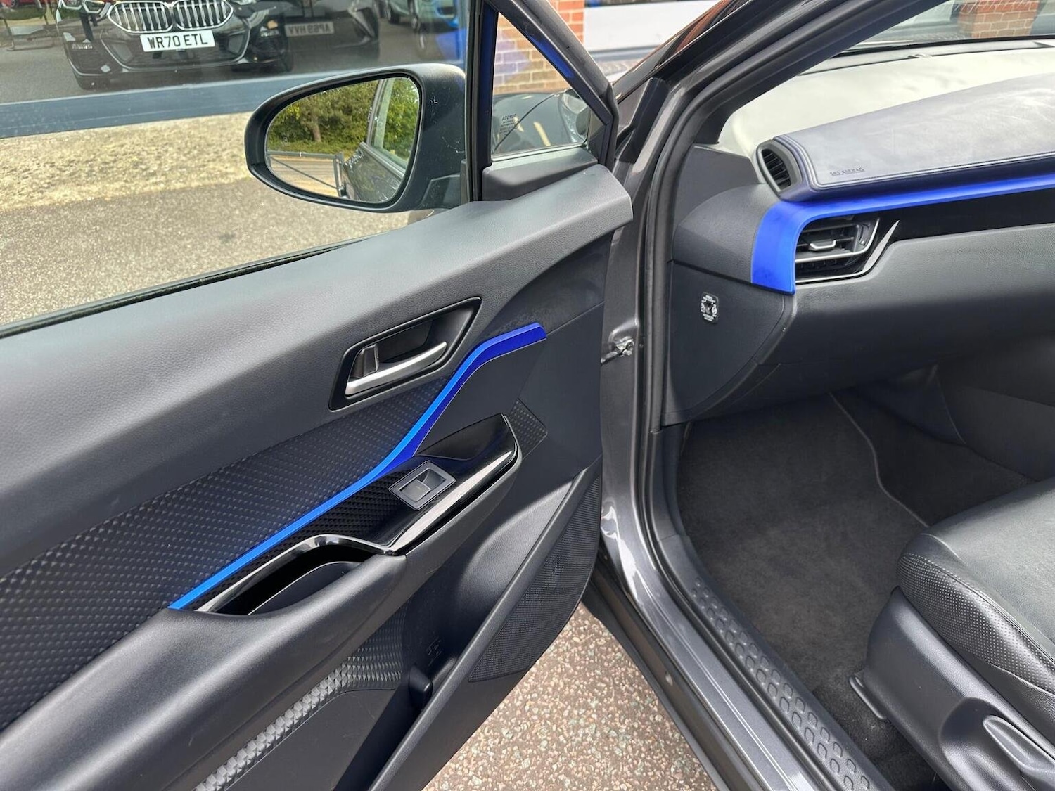 Used Toyota C-HR 2020 for sale - 76794185: Photo 19