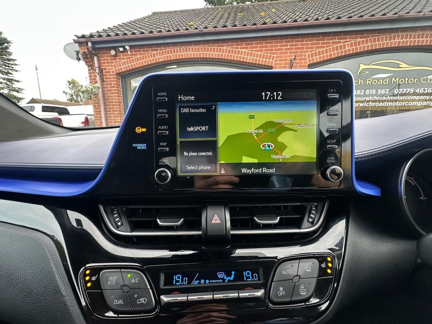 Used Toyota C-HR 2020 for sale - 76794185: Photo 36