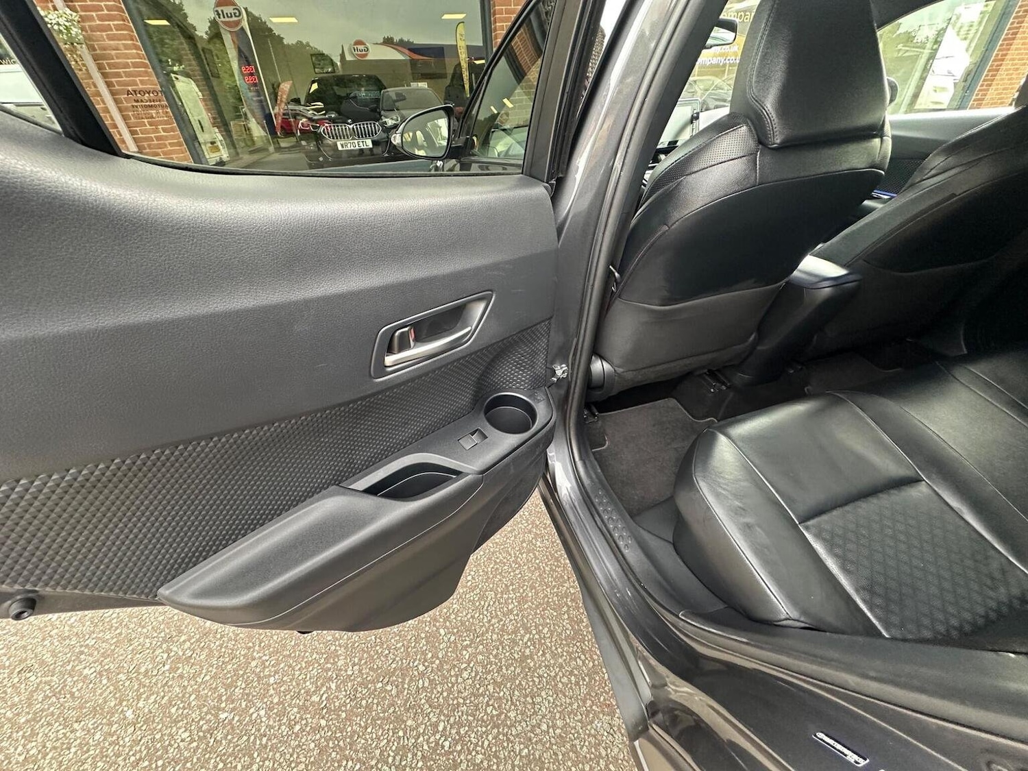 Used Toyota C-HR 2020 for sale - 76794185: Photo 49